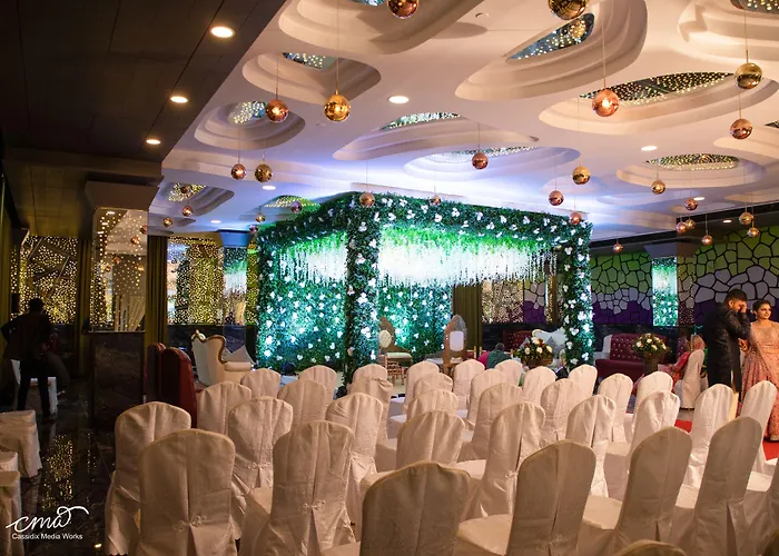 Humming Bird Hotel & Banquet Anand