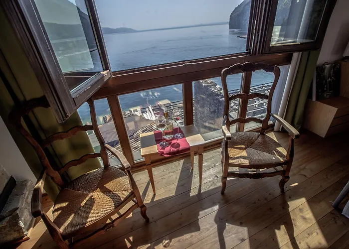 Pra De La Fam Hotel & Apartments Tignale