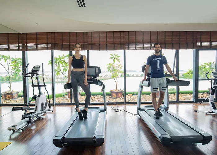 Central Luxury Hạ Long Hotel