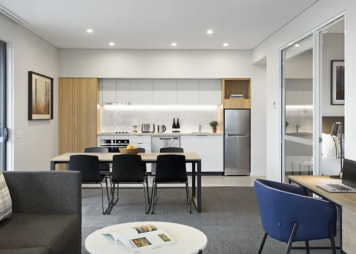 Quest Orange Aparthotel