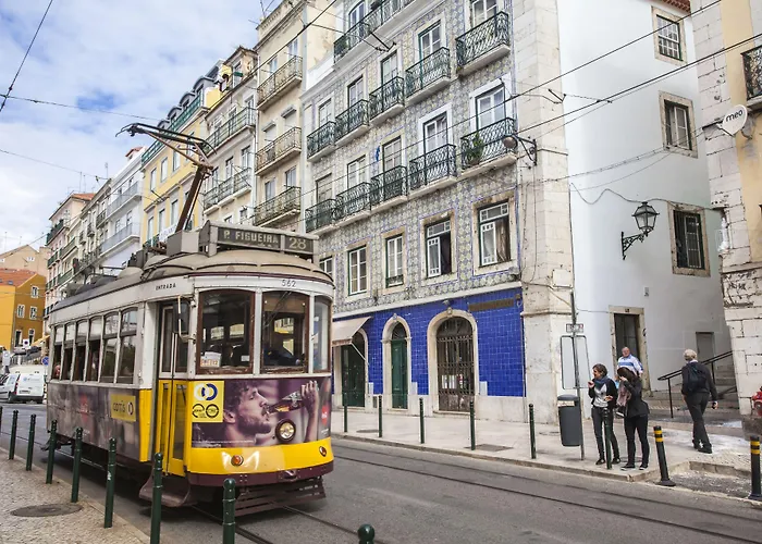 Lisbon Inn Bica Suites