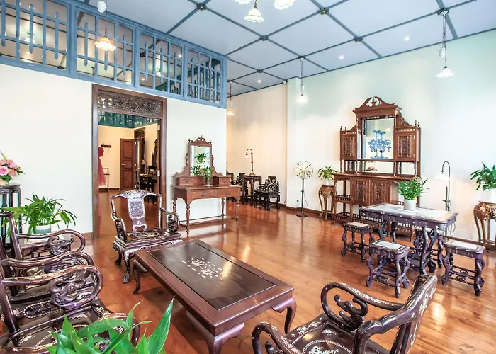 Woo Gallery & Boutique Hotel Phuket