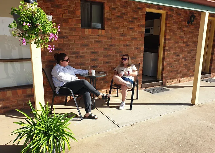 The Finley Palm Motor Inn