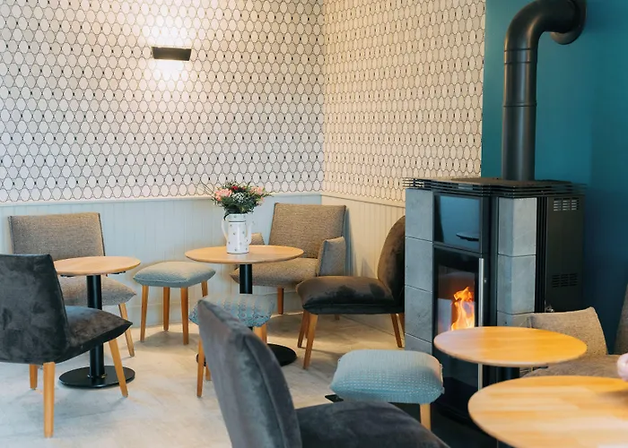 Hotel Les Agapanthes-Logis Hotel Ploubazlanec