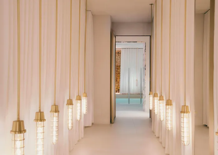 Brach Madrid - Evok Collection Hotel
