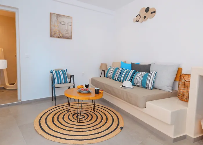 Tre Fiori - The Retreat Suites Fira 