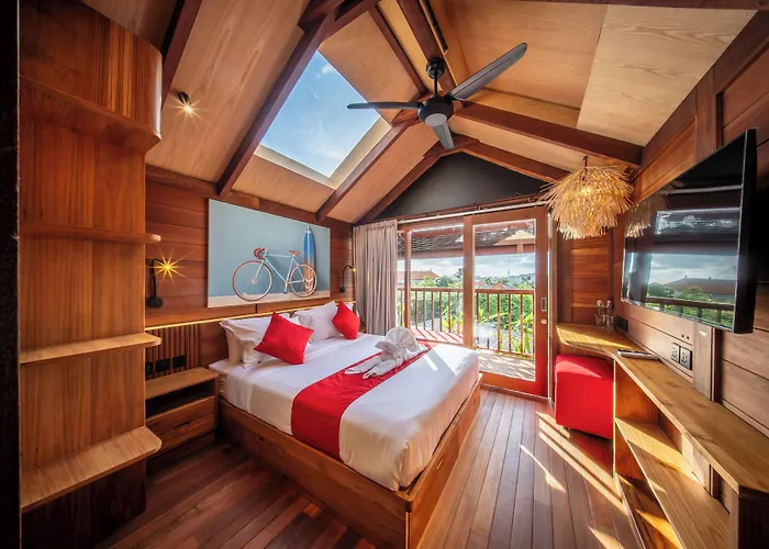 Sokkool Coliving And Coworking - Near Berawa Beach Canggu