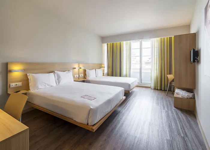 Moov Hotel Porto Centro