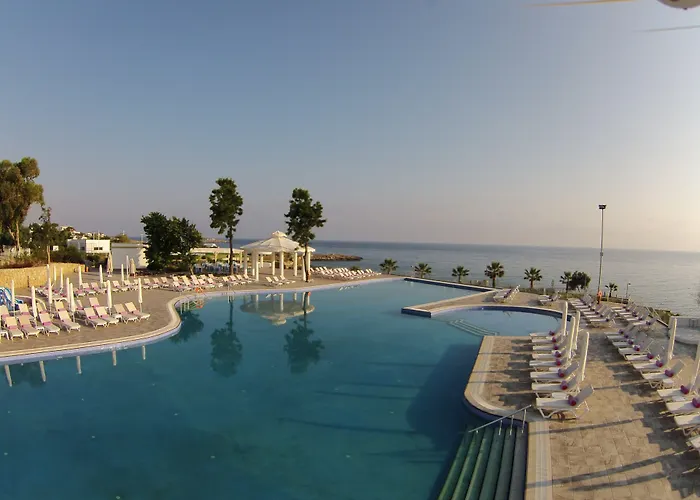Jasmine Court Hotel & Spa Girne