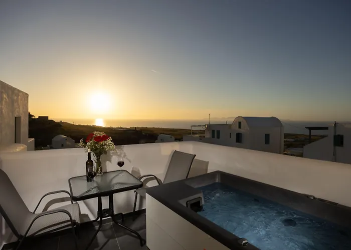 Nastram Suites Oia