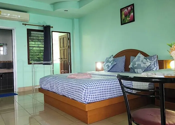 ไพลิน ฮิลล์ Hotel Patong