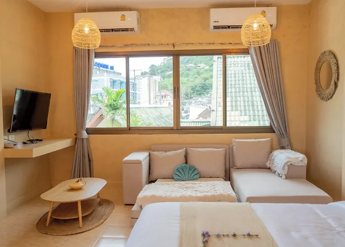 Casa Solana Patong Hotel