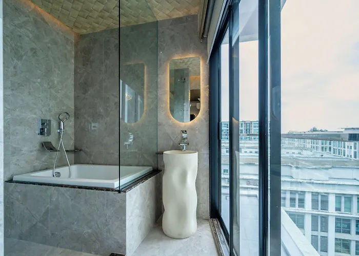 Ritz Residence - A Member Of The Luxury Hotel Group Kota Kinabalu