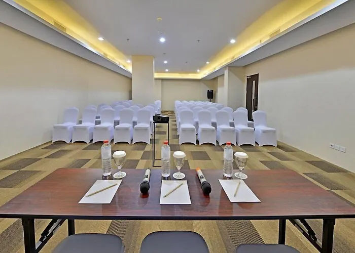 Whiz Prime Hotel Basuki Rahmat Malang