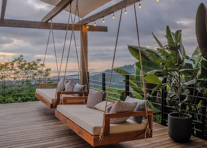Lamangata Luxury Surf Resort Dominical