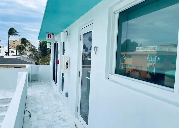The Marlin Beachside Hollywood