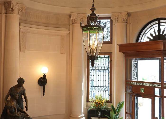 Hotel Fleur De Ville Bruselas