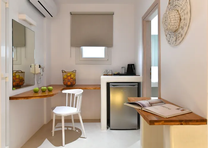 Ammos Luxury Rooms & Home Naousa