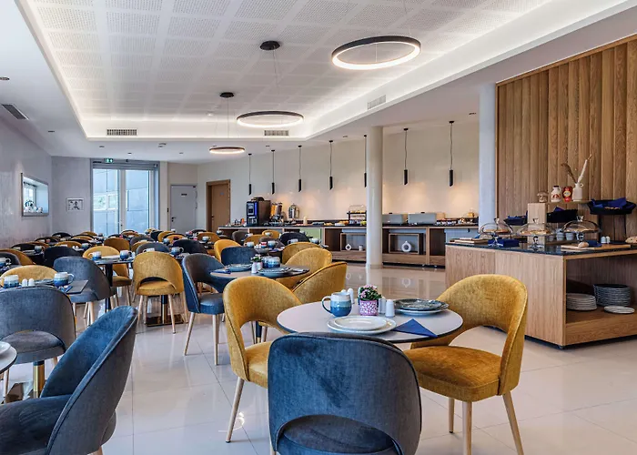 Brit Hotel Privilege Paris Rosny-Sous-Bois