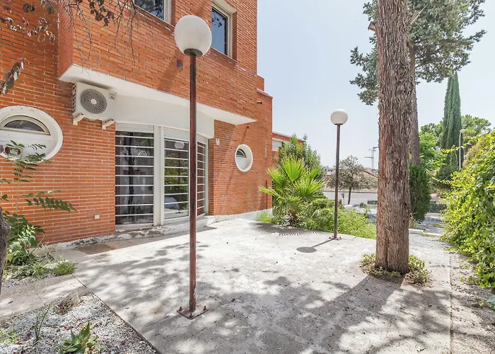 AYZ Joaquín Pol - Auto check-in property Madrid