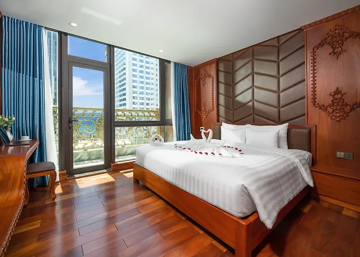 Monalisa Luxury Hotel Da Nang