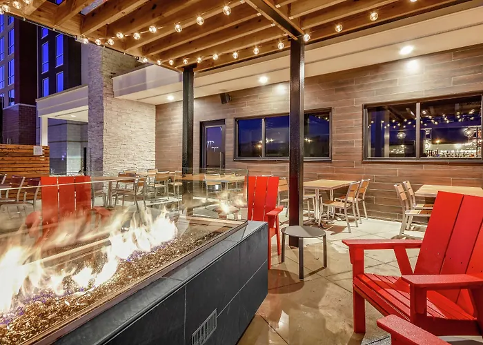 Embassy Suites By Hilton Jonesboro Red Wolf Convention Center