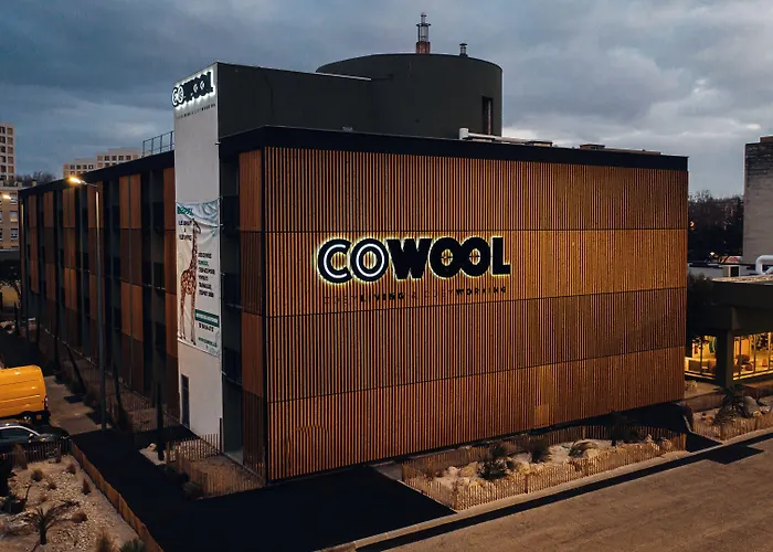 Aparthotel Cowool Aviñón