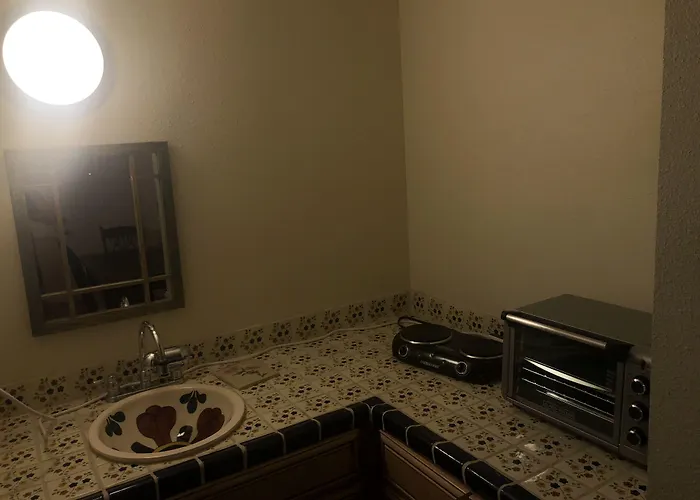 National 9 Inns Buttonwillow
