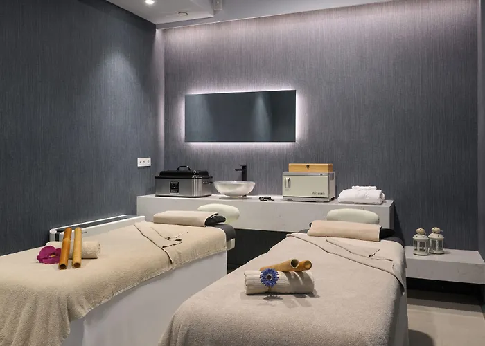 Moxy Lisboa Oriente Hotel