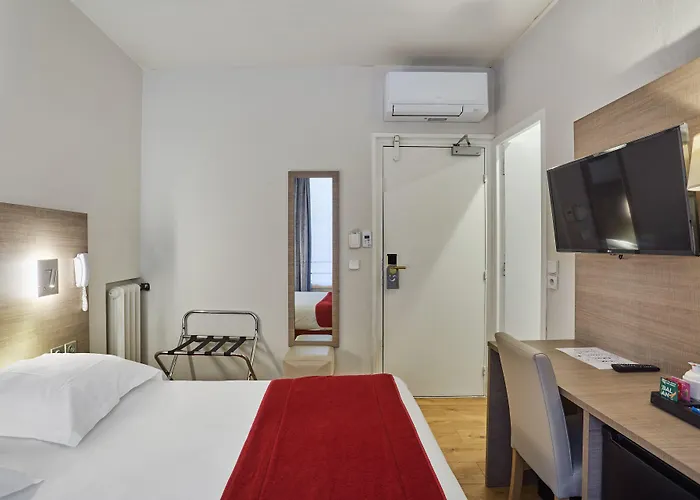 Hotel Lux Picpus Paris