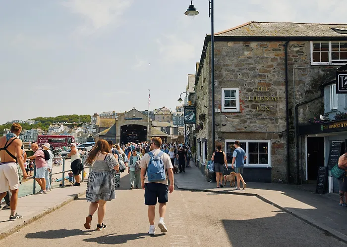 Lifeboat Inn St Ives 