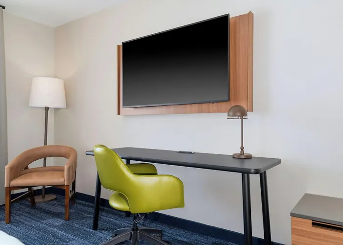 Fairfield By Marriott Inn & Suites Norfolk