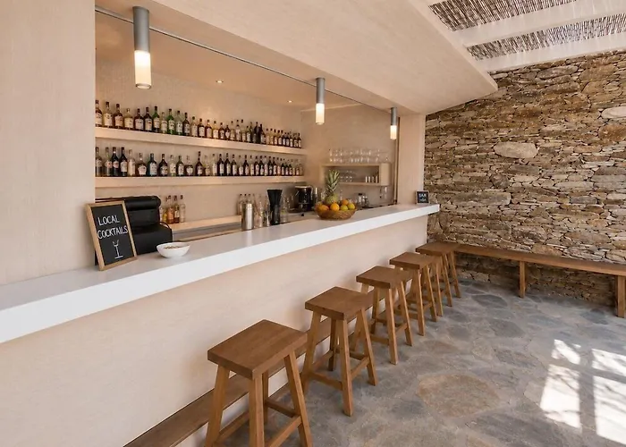 Far Out Hotel & Spa Mylopotas