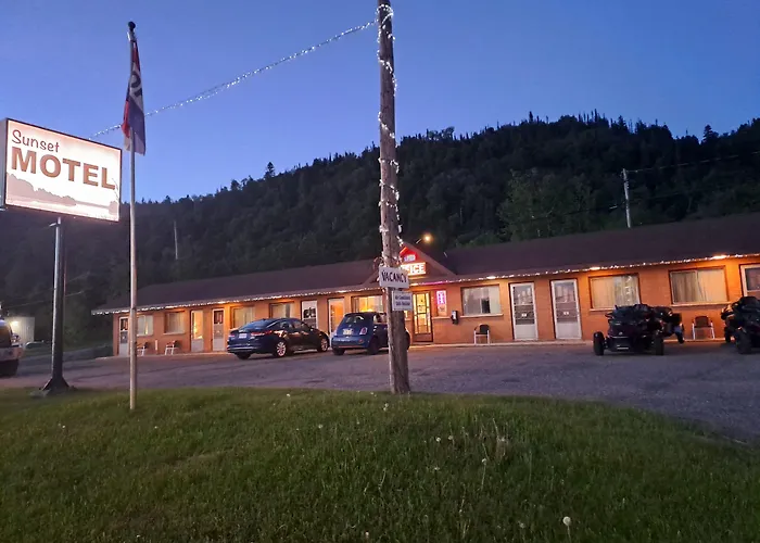 Sunset Motel Schreiber