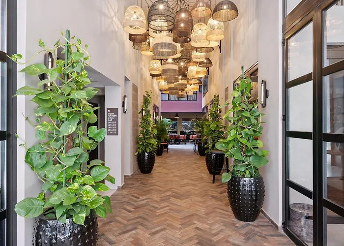 Anise Aluma Athens, Tapestry Collection By Hilton Hotel