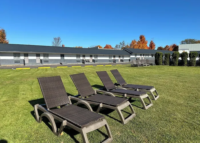 Glengarry Extended Stays Truro