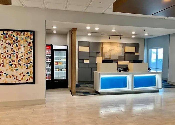 Holiday Inn Express & Suites Kearney By Ihg