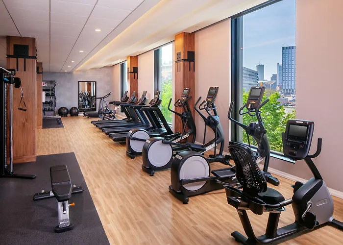 Hampton By Hilton At The Boston Seaport District Hotel