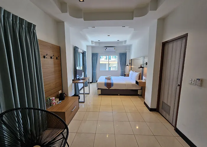 The Base Inn Pattaya