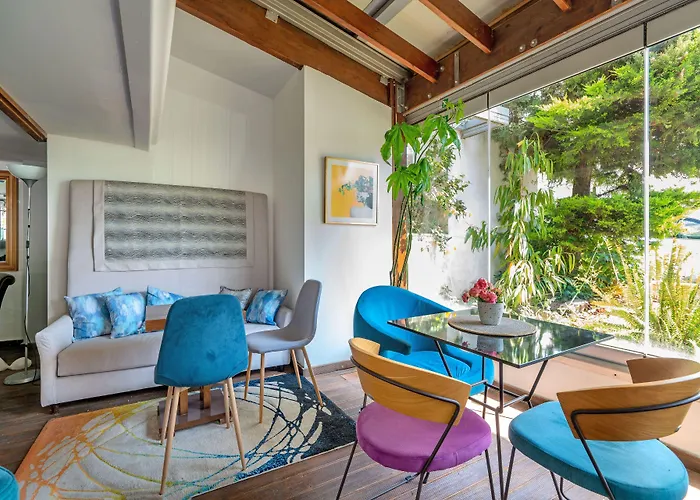 Maison 66, Riviera Hotels Athens