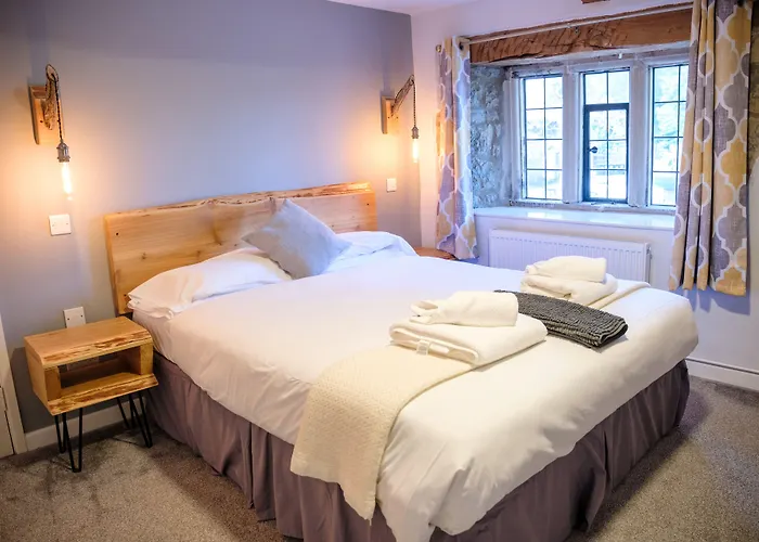 Mullions 51 B&B Street