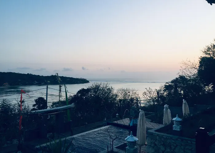 Sunday Huts Lembongan Hotel