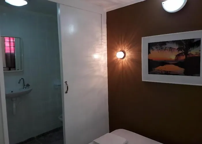 Hotel Du Centre Saint-Denis