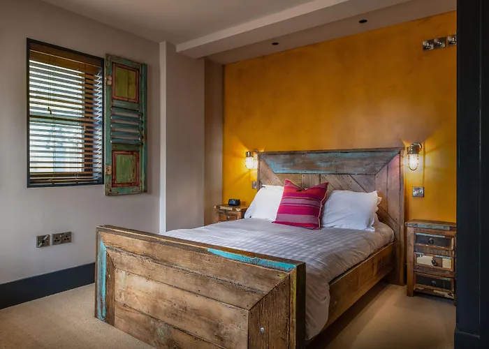 Charter House Hotel Newport 
