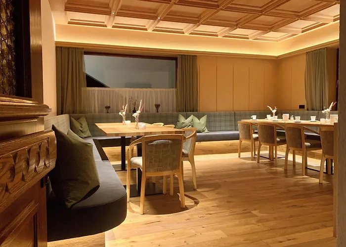 Hotel Zirbenhof St. Leonhard im Pitztal