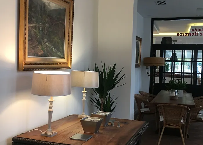 Hotel Valdecoro Potes