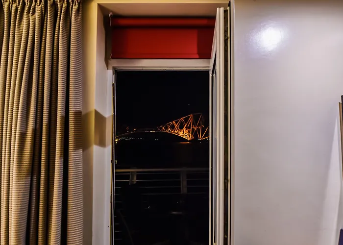 Orocco Pier Hotel South Queensferry