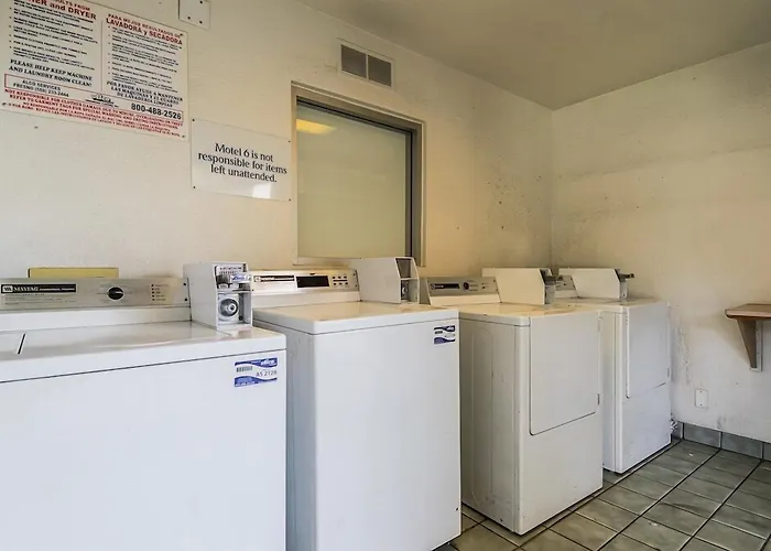 Motel 6-Bakersfield, Ca - Airport