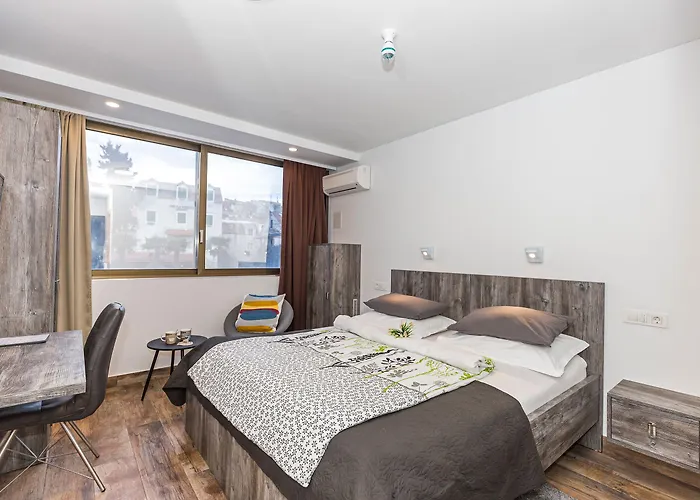 Apinelo Tower Rooms Split