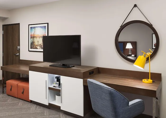 Hampton Inn & Suites Phoenix Downtown
